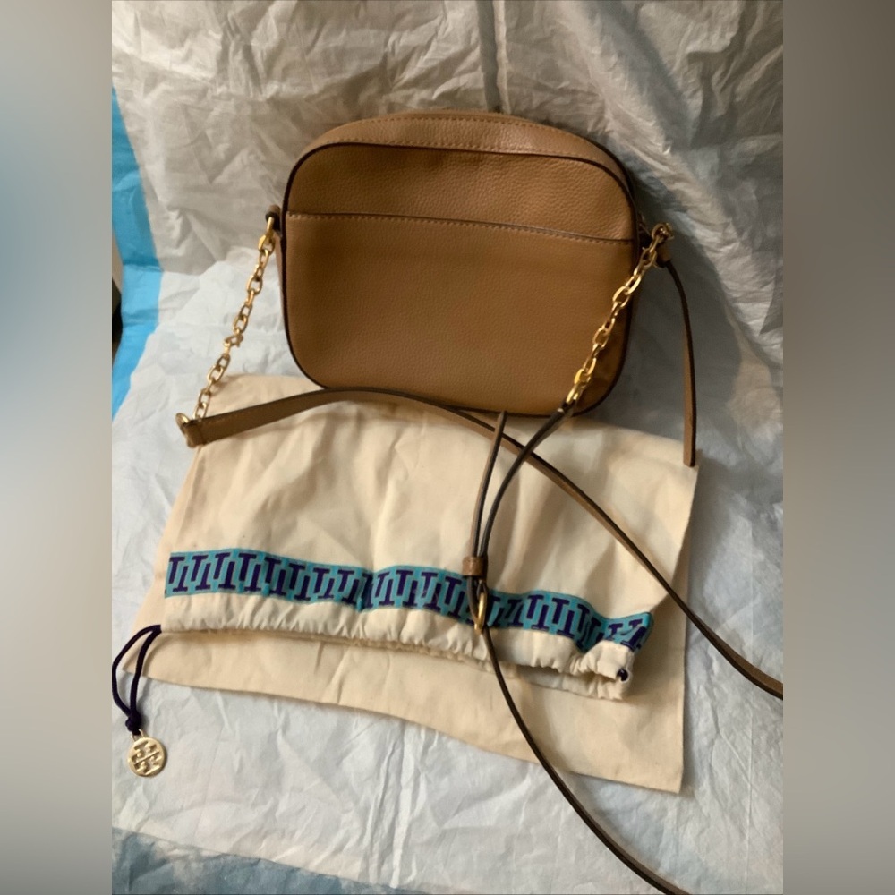 Tory Burch McGraw Camera Bag With Chain Strap And Dustbag Tan-Tiramisu Color​ - Picture 5 of 9